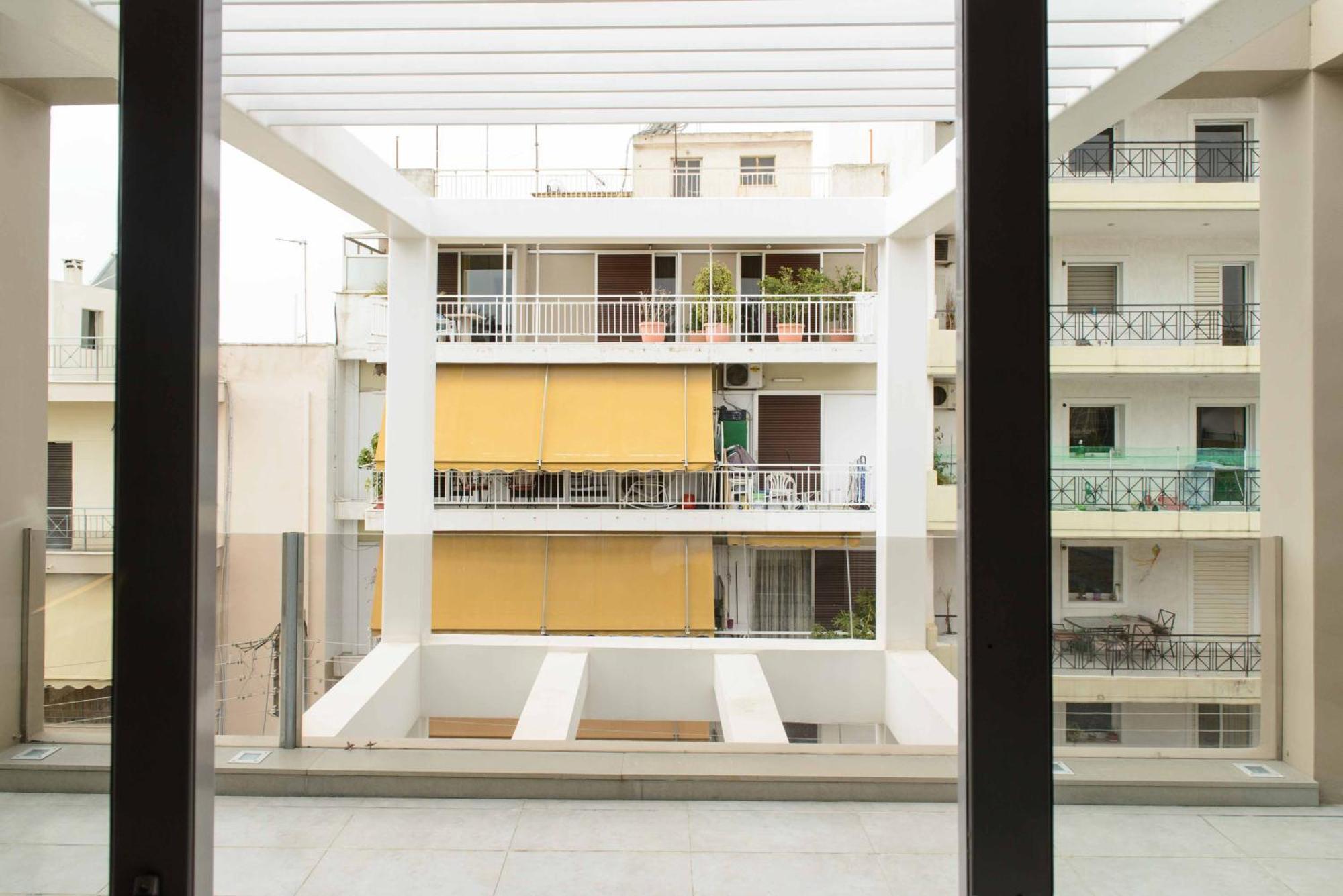 Bright Loft With Terrance - Next To Metro Kerameikos Lejlighed Athen Eksteriør billede